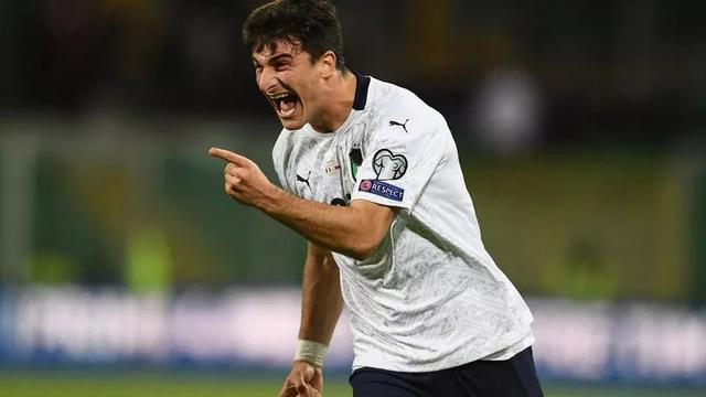 以其牺牲精 以其牺牲精