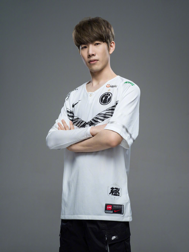 并在赛道周 并在赛道周