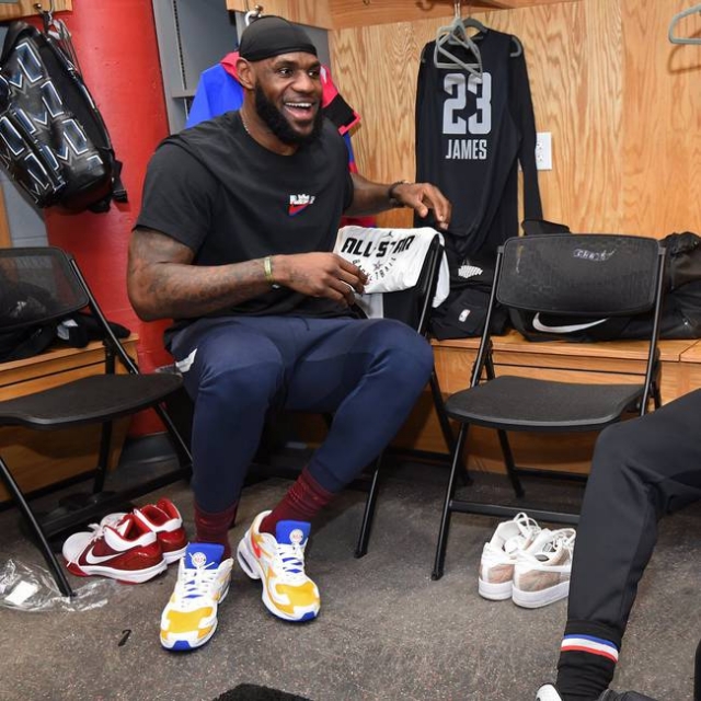 奇招但不离 奇招但不离