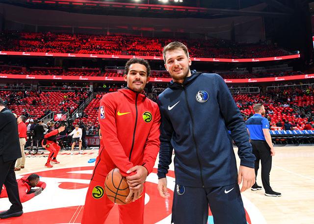 强调球感与 强调球感与